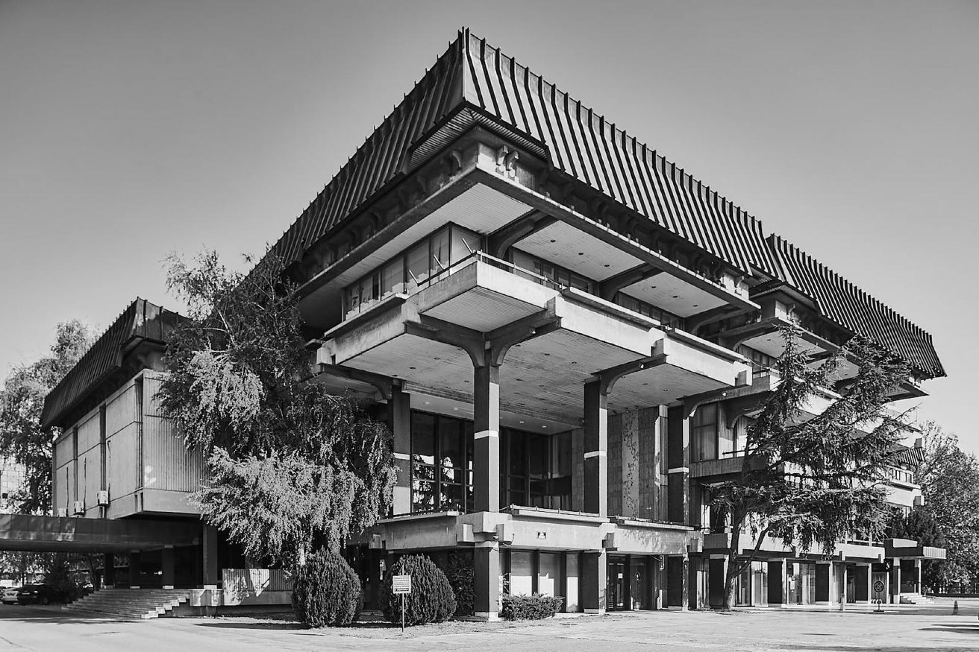 Boris Cipan received the most prestigious architecture prize that the Borba newspaper awarded annually for the greatest architectural achievement in Yugoslavia for the The Macedonian Academy of Sciences and Arts in 1976.