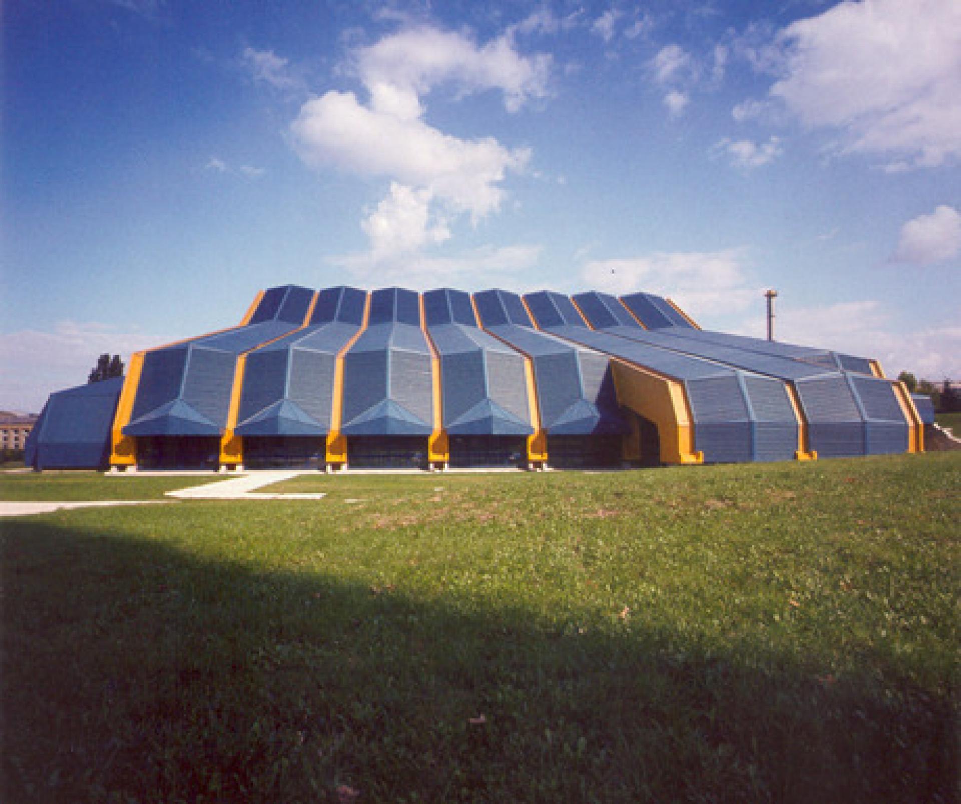 Pionir Sport Hall in Belgrade by Ljiljana and Dragoljub Bakić. | Photo via CAB