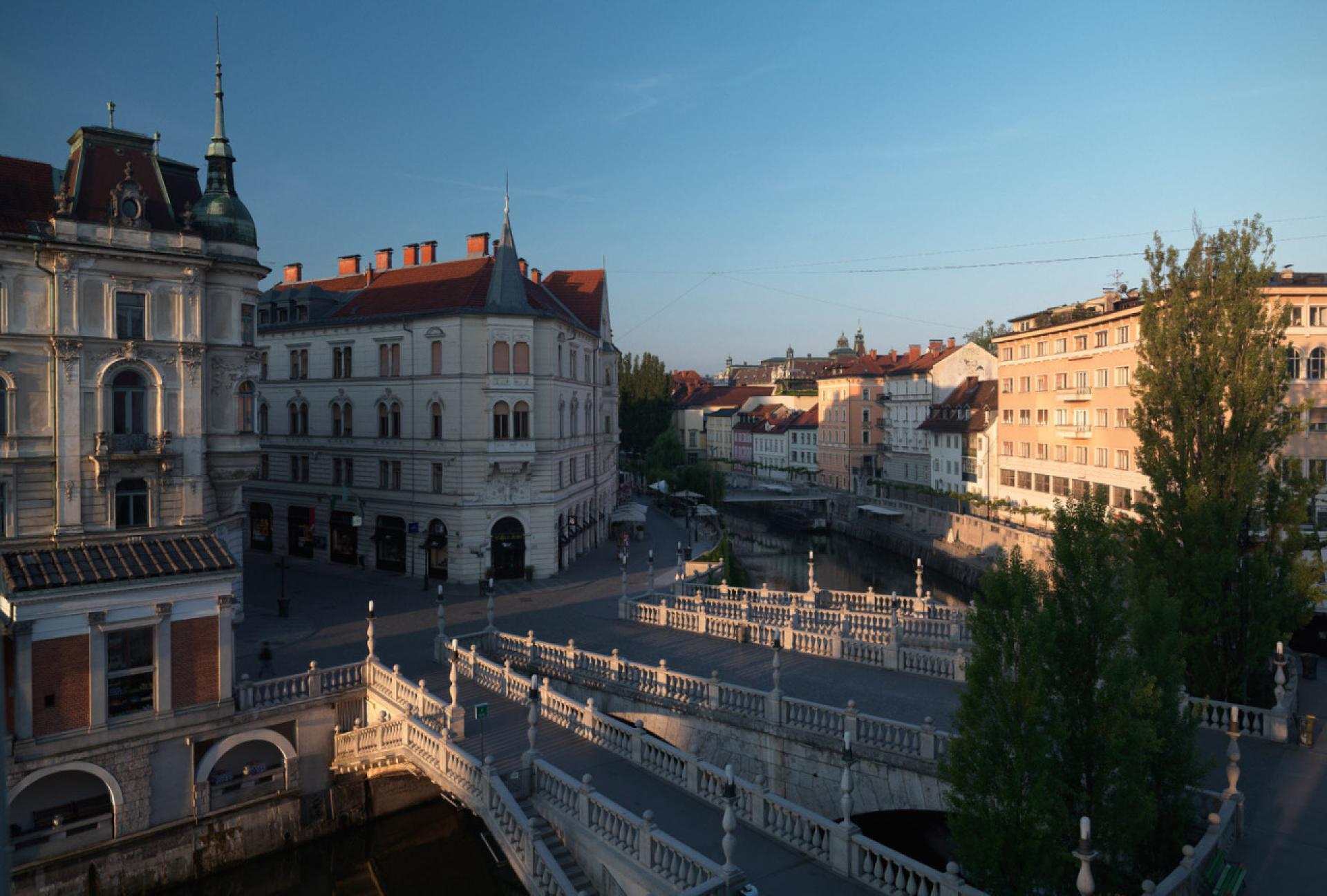 Triple Bridge in the historical city center of Ljubljana. | Photo by Matevž Paternoster, MGML