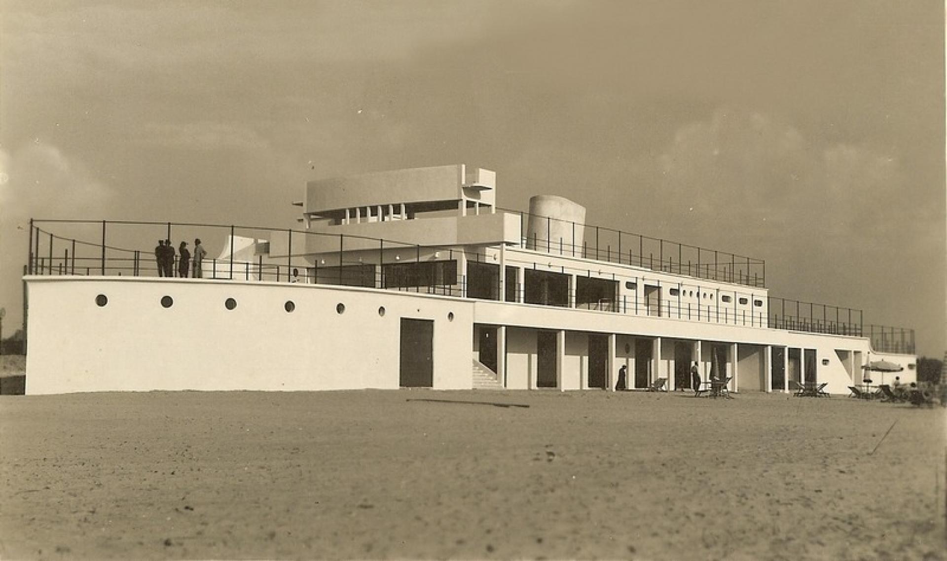 The Vapor House before demolition. | Photo via Skyscrapercity