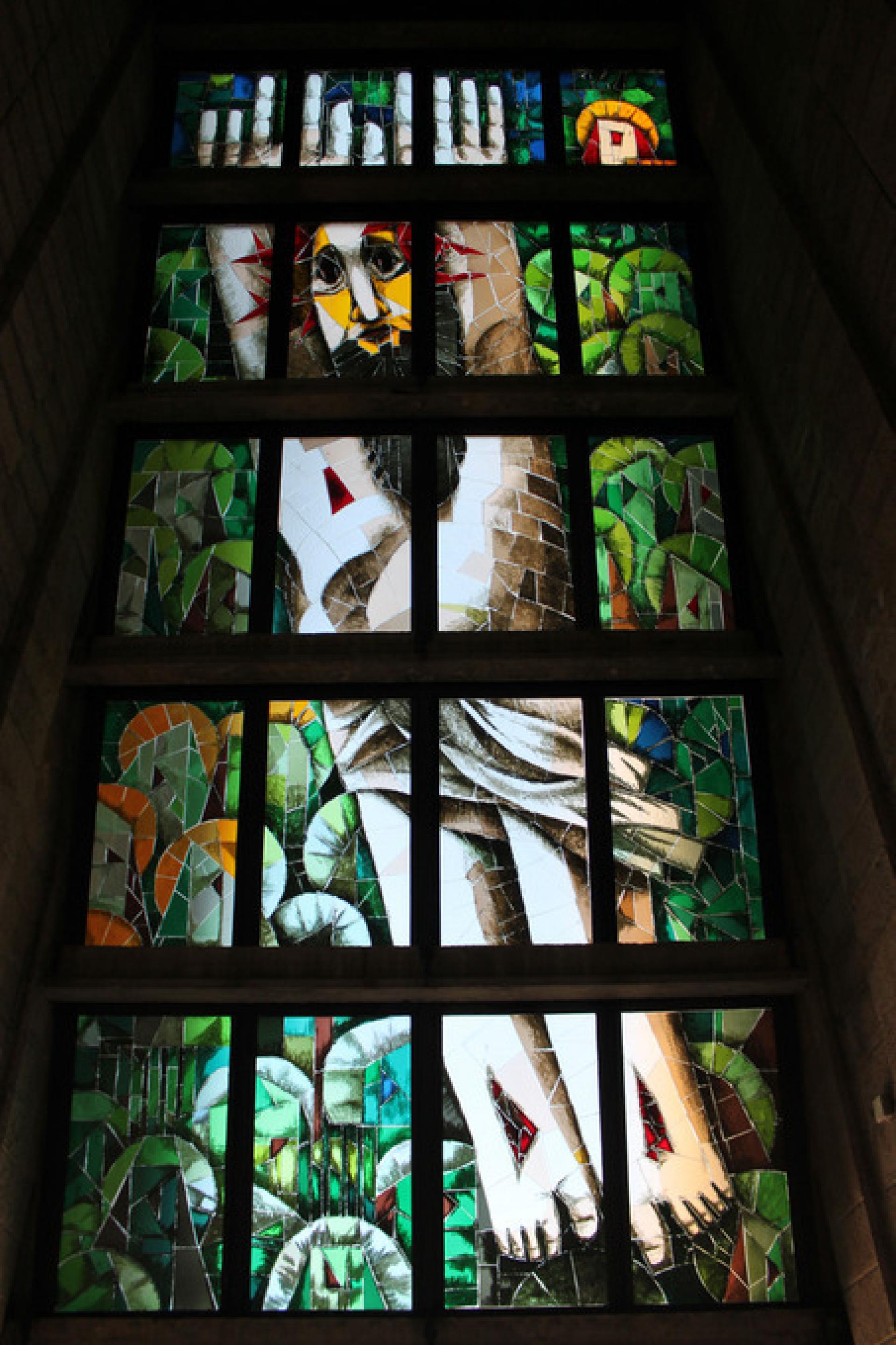 A newly renovated glass window from the Holy Cross Church, István Szabó’s own work. | Photo by Dániel Kovács