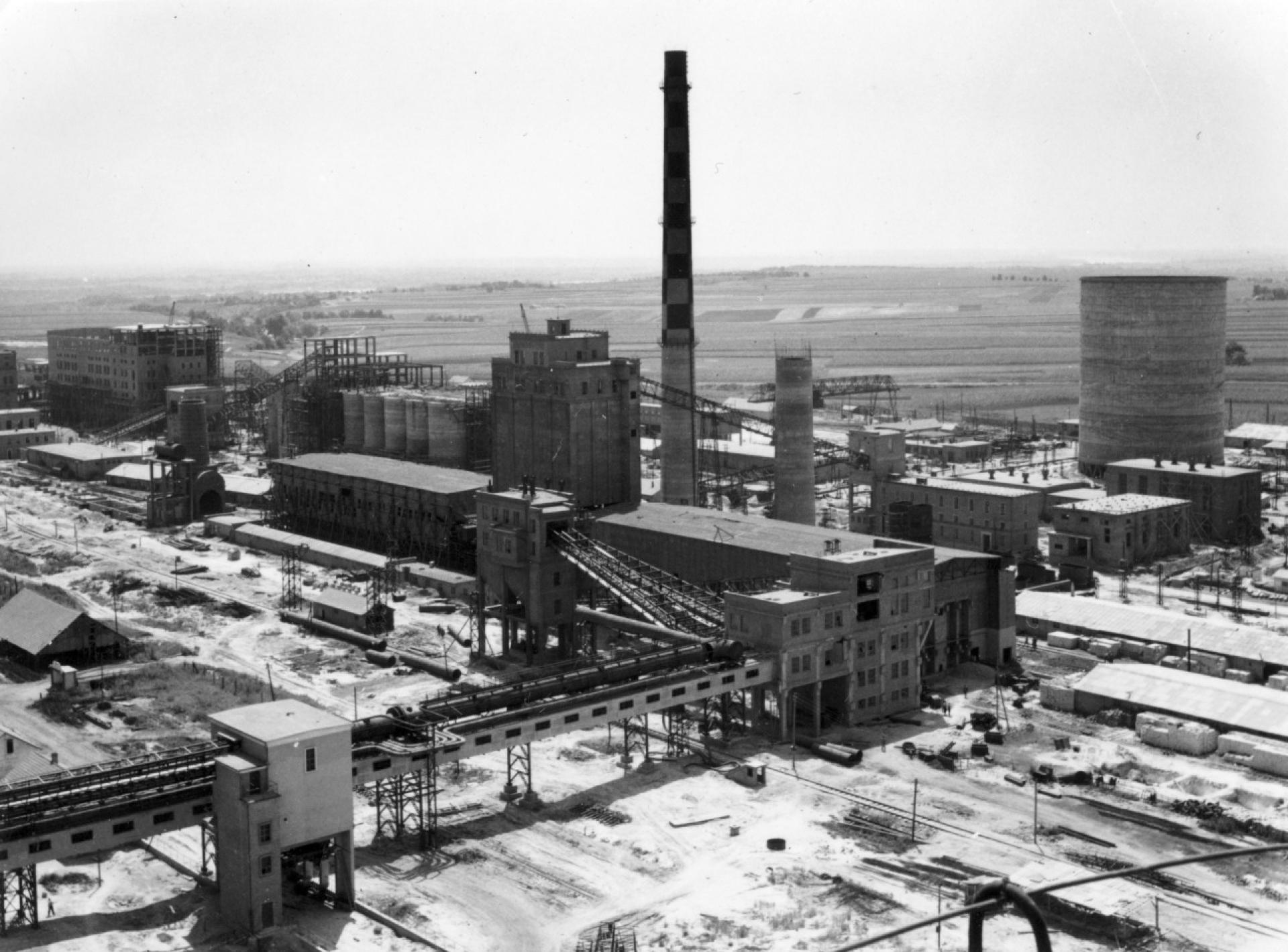 Sztálinváros Iron Works. | Photo via Fortepan, orig. Gallai Sándor