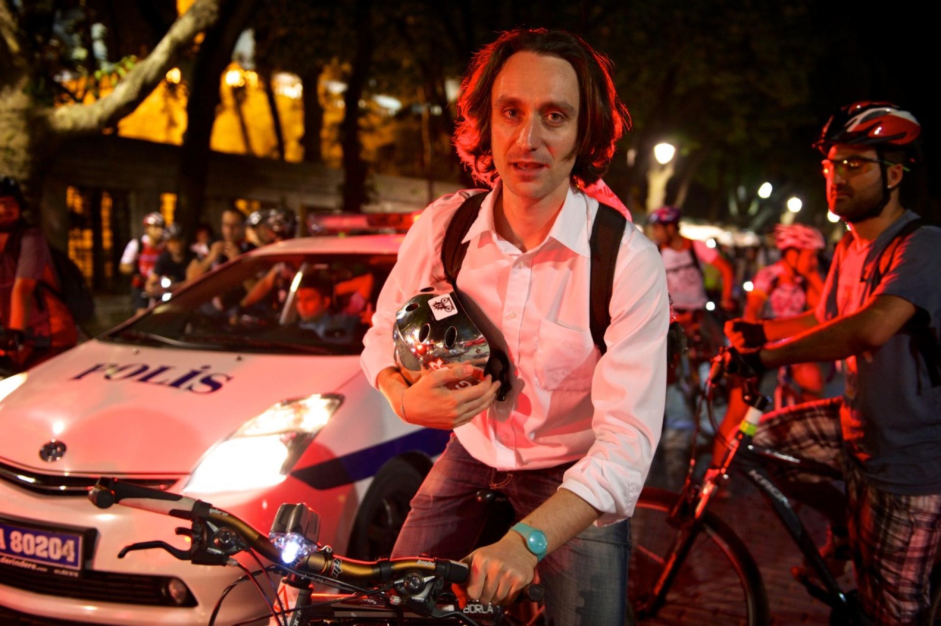 Velonotte in Istanbul in 2013; Sergey after the tour, tired but happy.