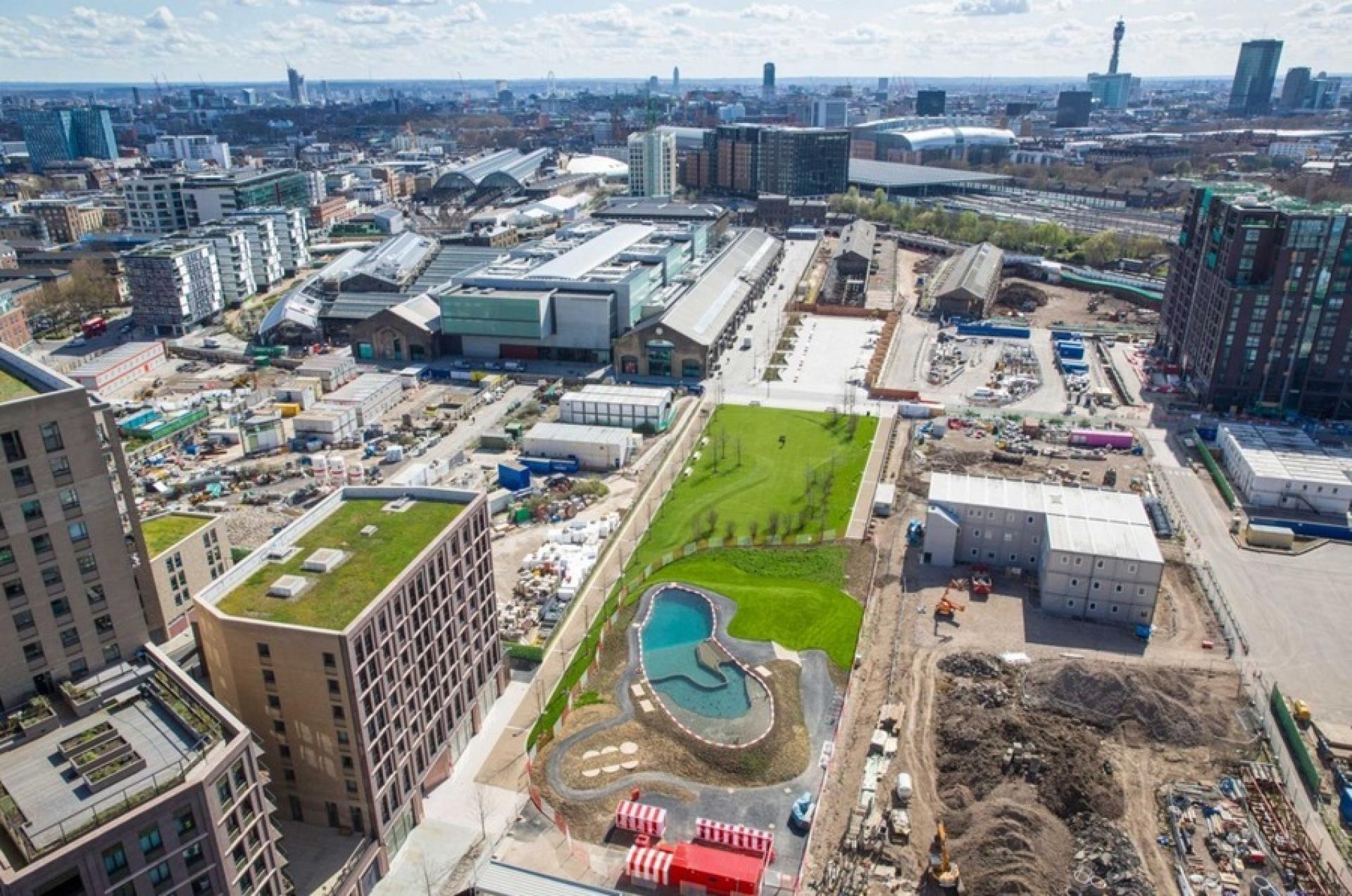 OOZE and Marjetica Potrč occupied the King’s Cross construction site in London with a micro-ecological environment. | Photo by © John Sturrock