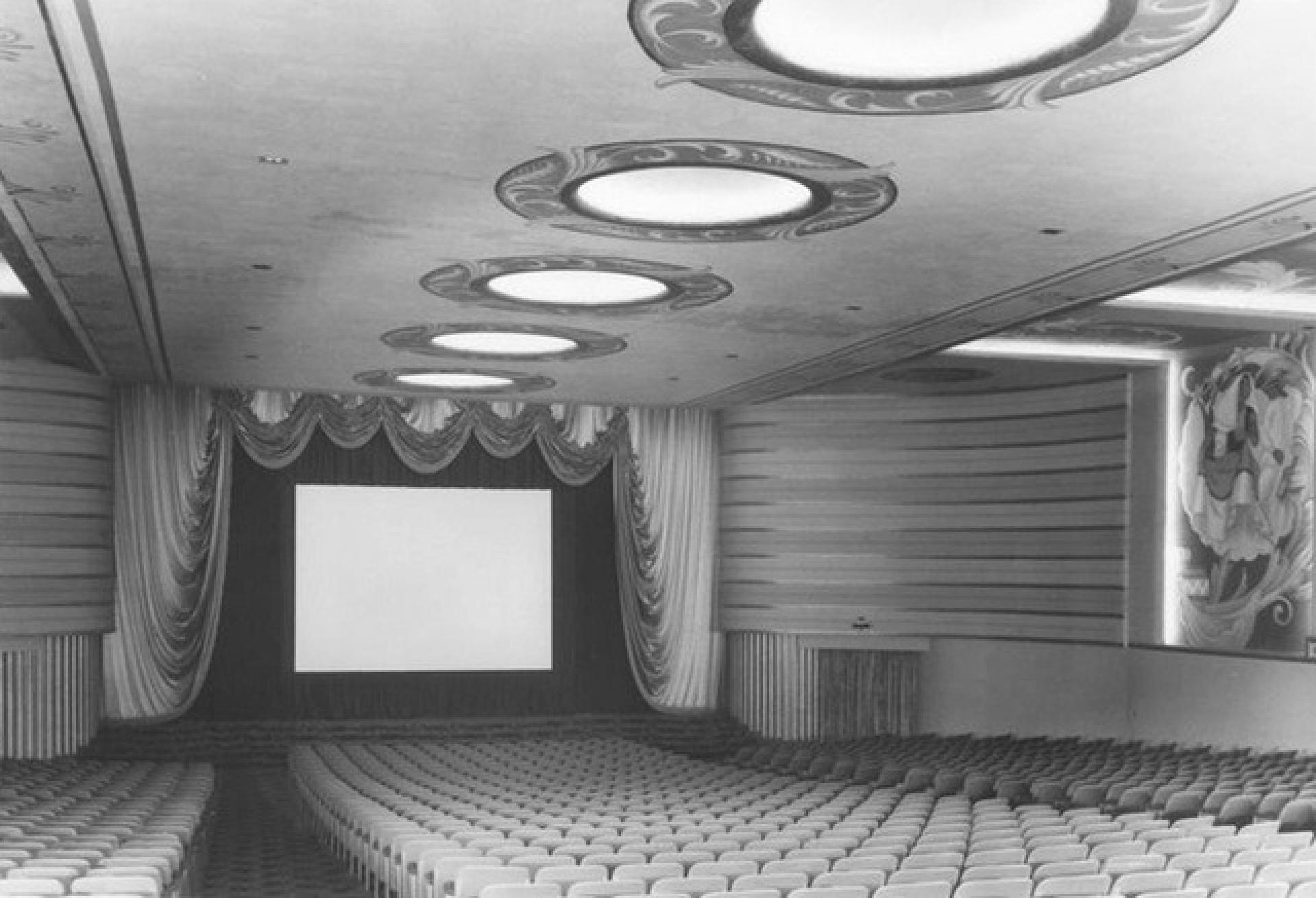 Cine Lindavista (1942). | Photo by William Gabel, Cinemas Treasures