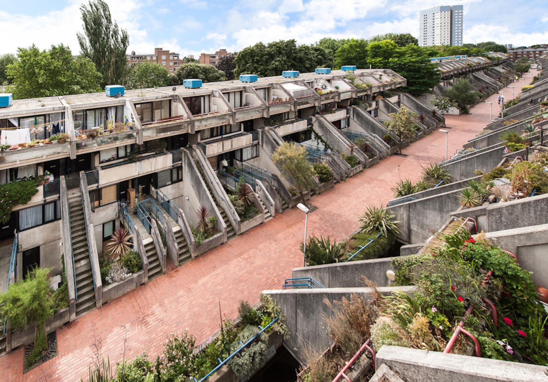 Alexandra Road with the central connection path. | Photo via Modern House