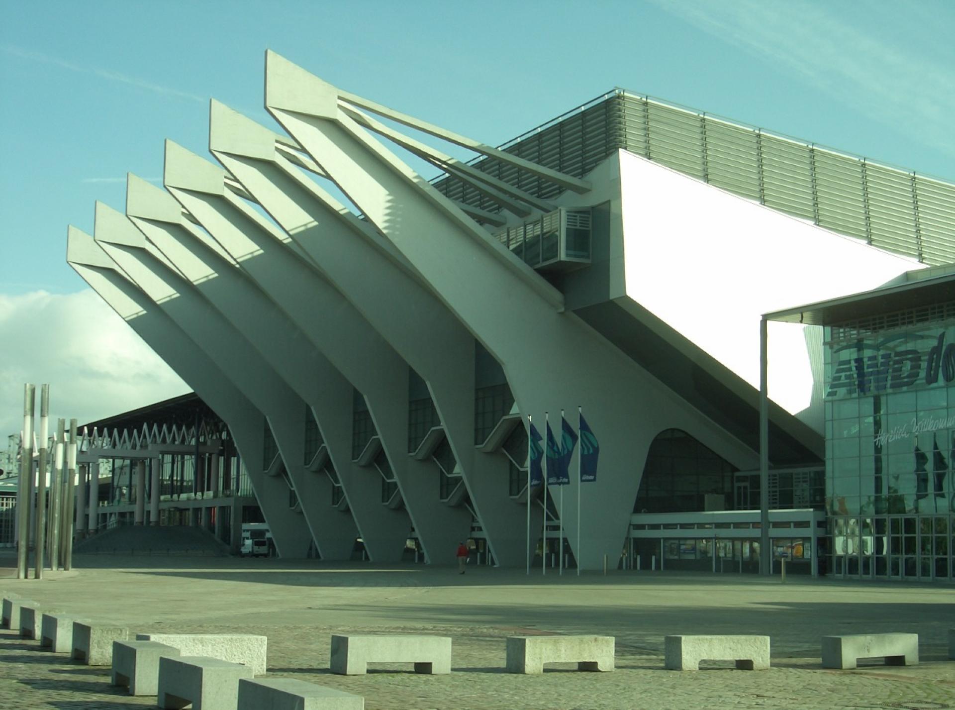 The Stadthalle was in 2000 renamed to AWD Arena. | Photo via Ortsamtwest