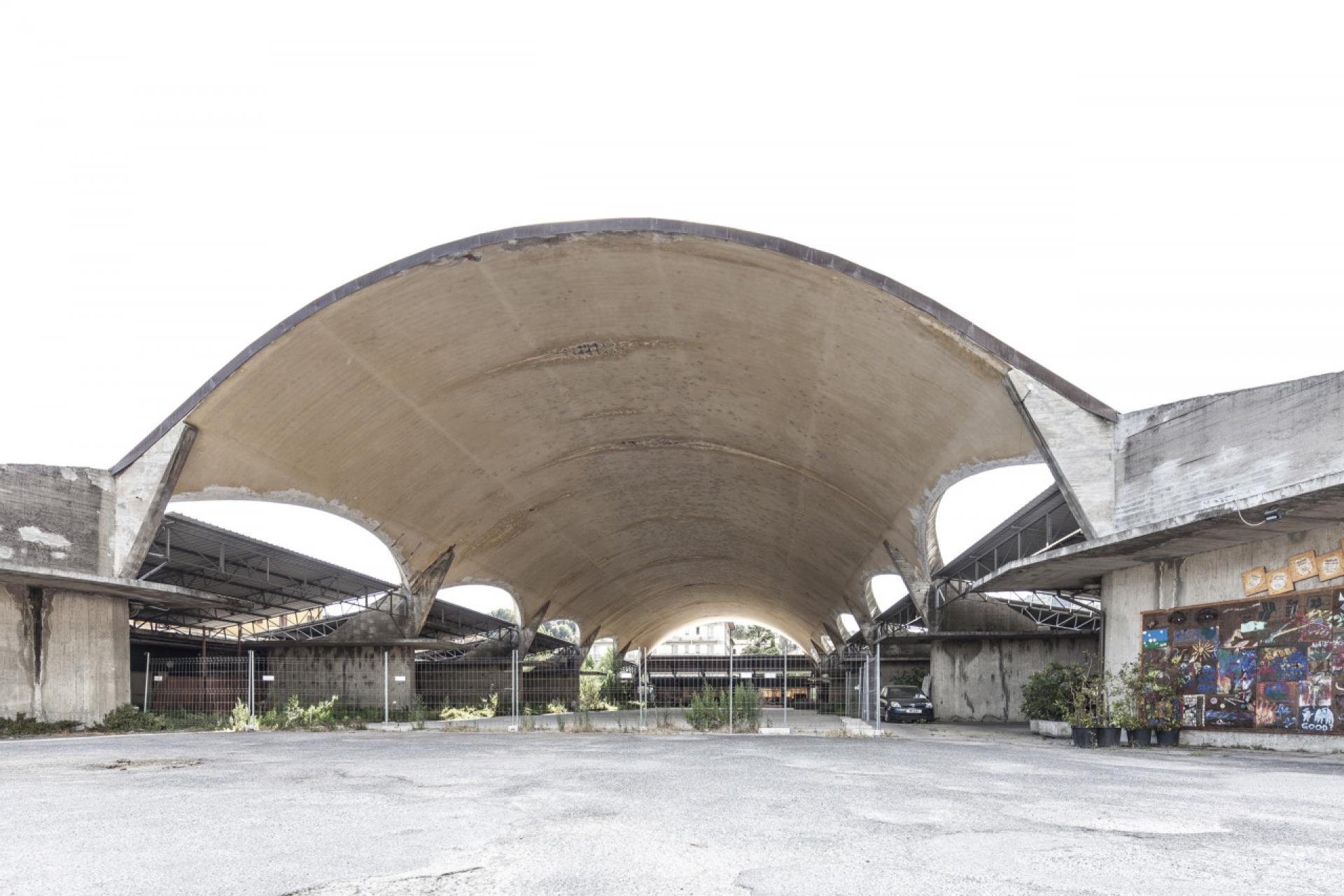 Mercato dei Fiori, Pescia (1948-55) by Leonardo Savioli, Leonardo Ricci, Giuseppe Gori, Enzo Gori | Photo © Federico Padovani