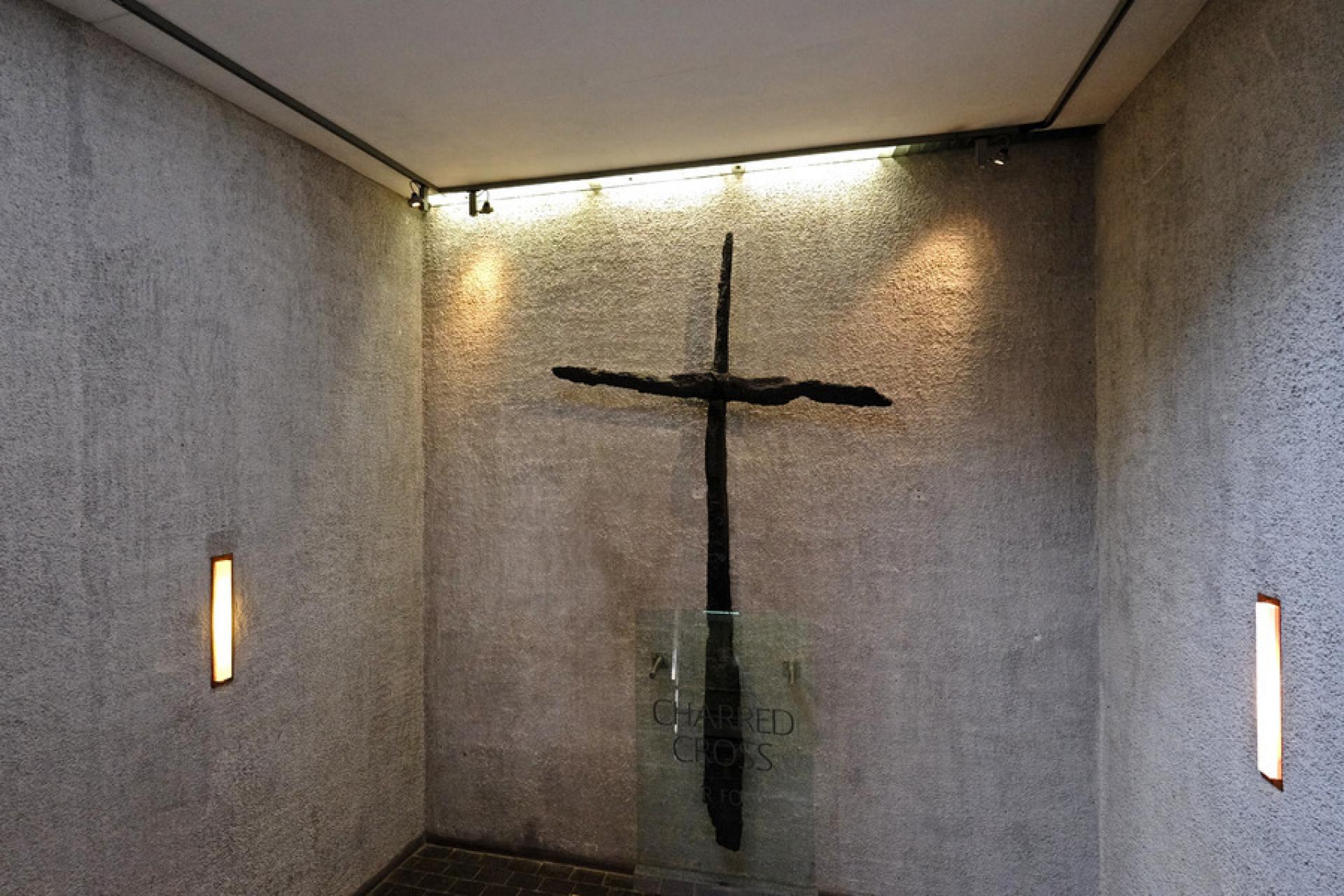 The Charred Cross emphasize the reconciliation theme. | Photo by Ross Nesbitt