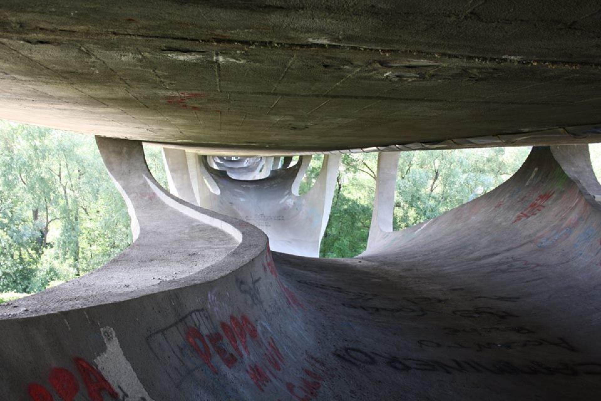 Ponte sul Basento, Potenza (1967-76) by Sergio Musmeci | Photo © Luka Skansi