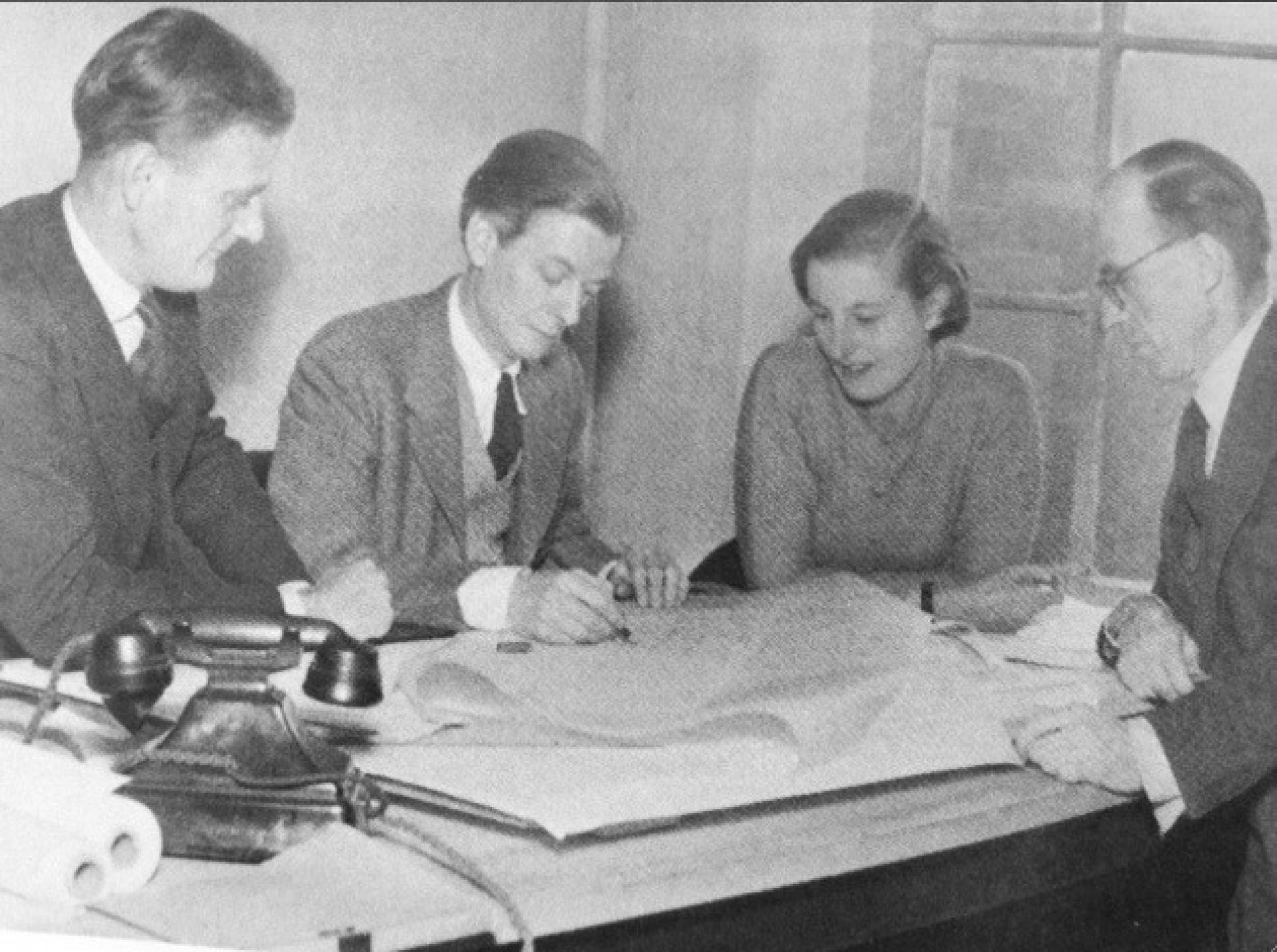 Rosemary Stjernstedt with her fellow architects in the LCC Housing Division (1950). | Image via Guardian