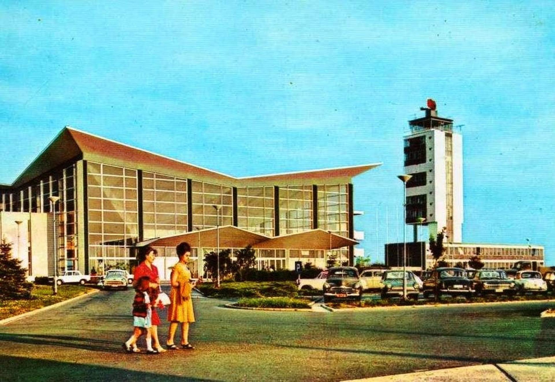 Belgrade Airport by Atelier LIK after the opening (1962). | Photo via exyuaviation