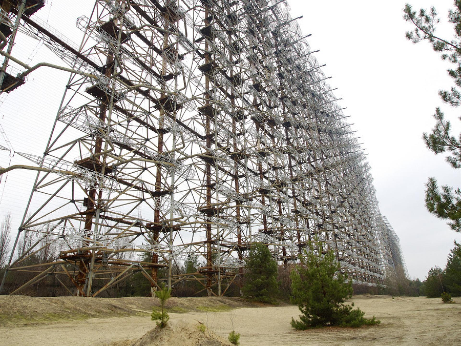 Soviet over-the-horizon (OTH) radar system. | Photo © Clay Gilliland