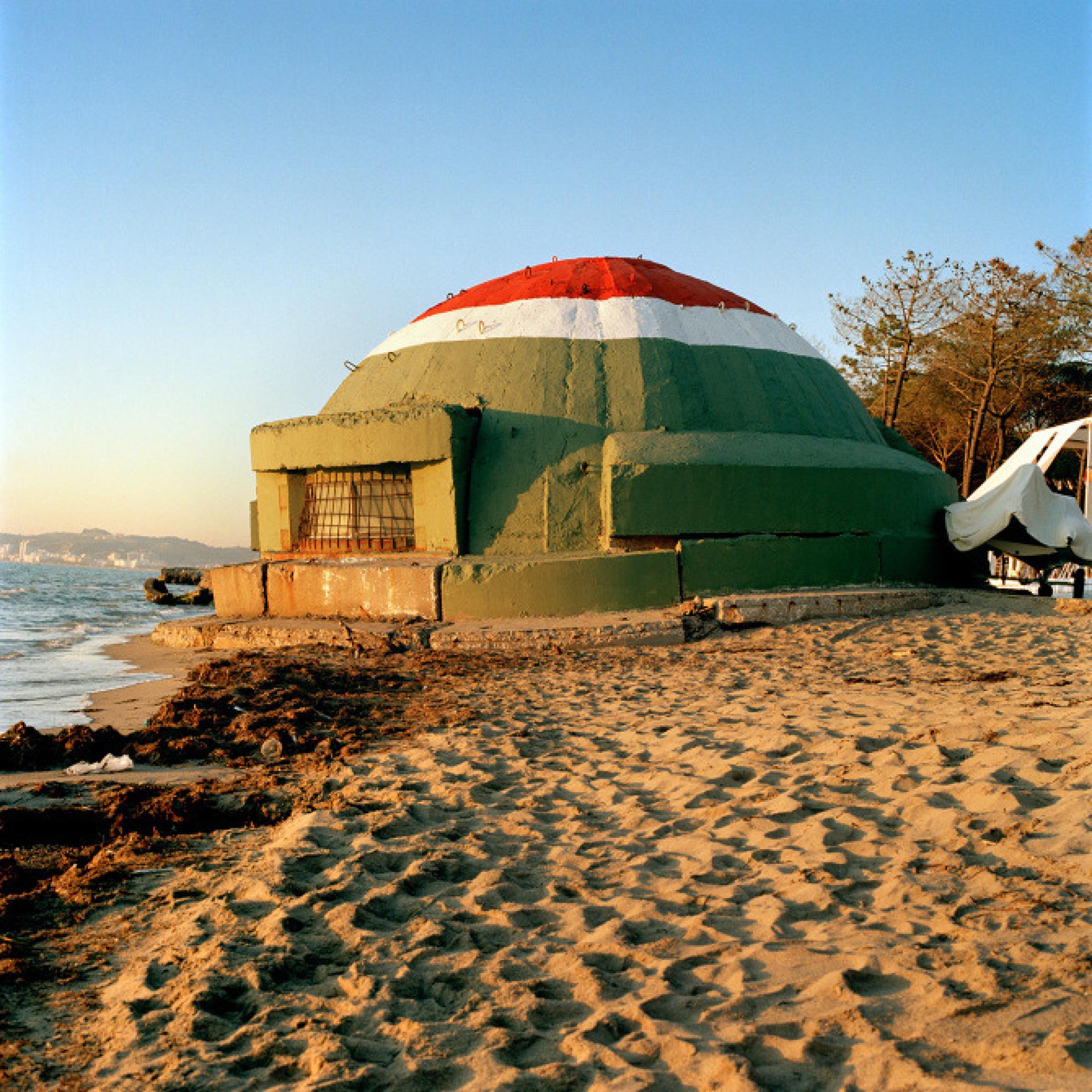 A bunker transformed into a seaside residence. | Photo © Alicja Dobrucka