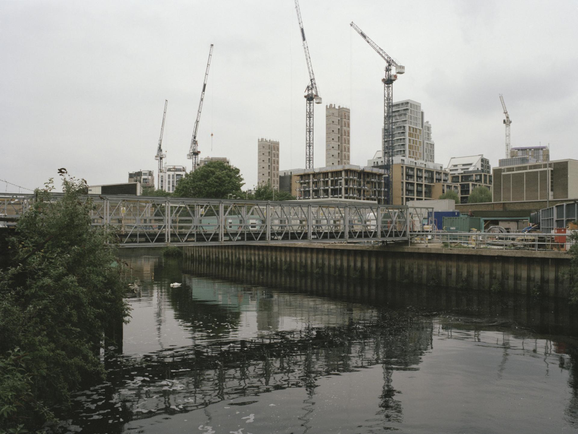 London, 2018. From “On the riverside” series. | © Lorenzo Zandri