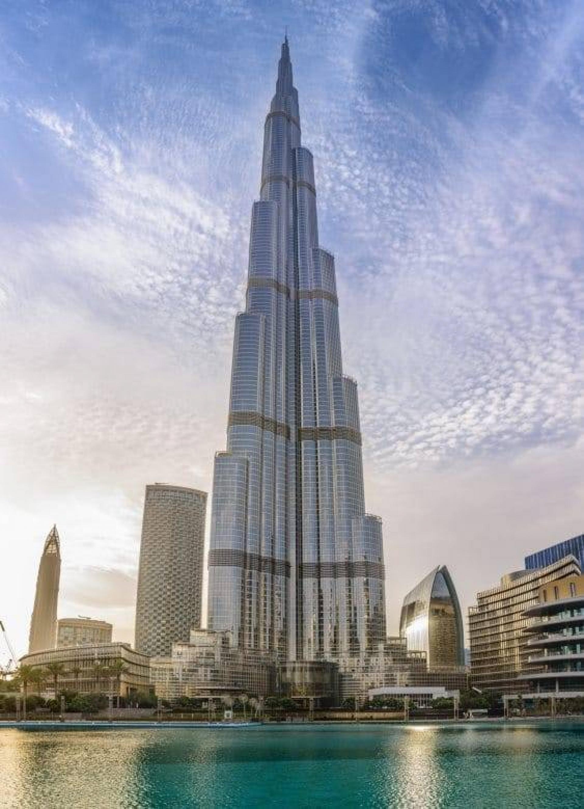 Burj Khalifa in Dubai. | Photo via Dubaiomg