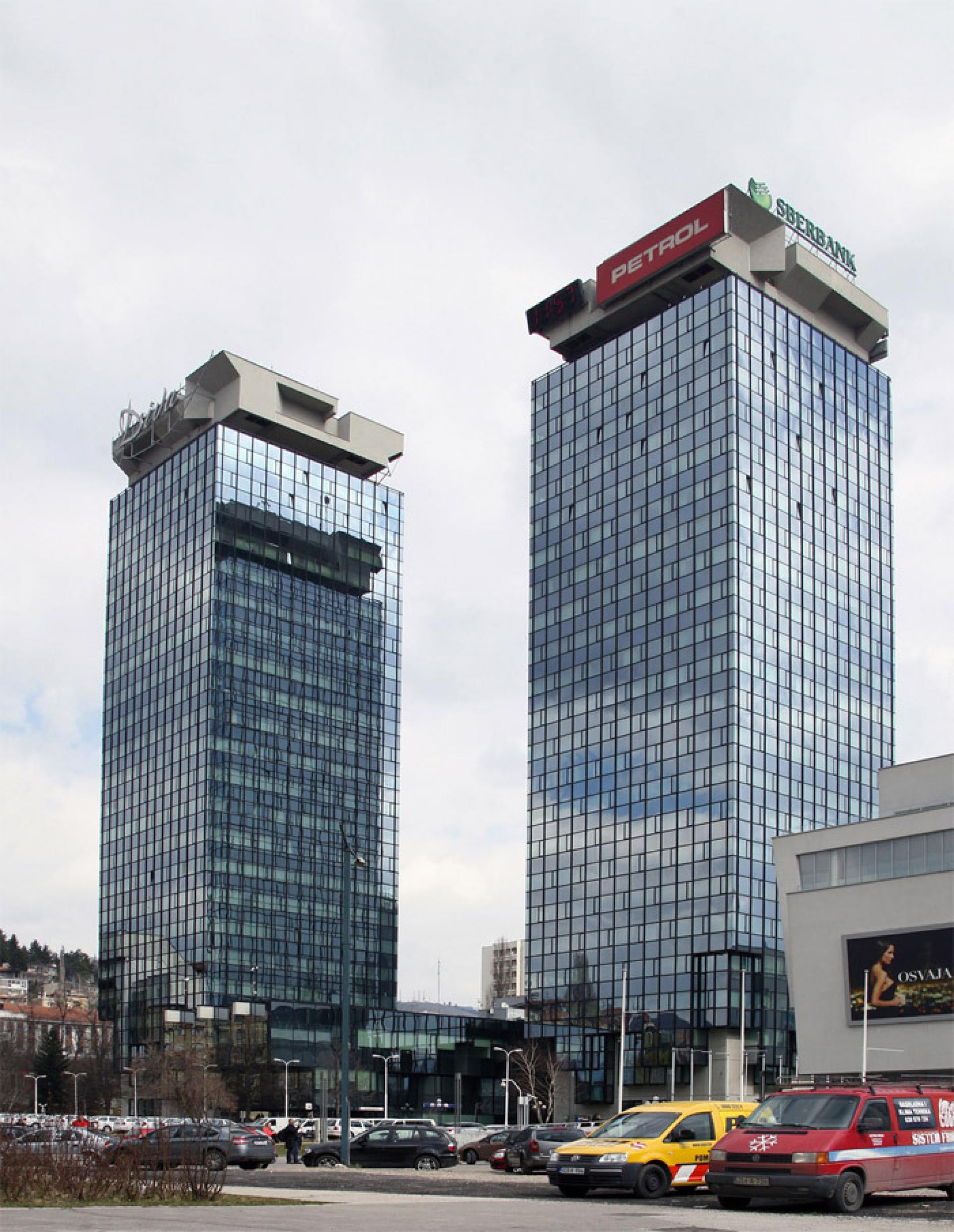 UNIS towers (1986) were renamed Momo and Uzeir, a symbol of Yugoslav brotherhood and unity in Sarajevo. | Photo © Zoran Kanlić (2015)