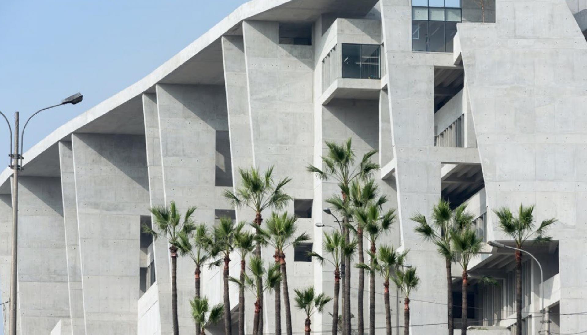 University campus Lima, Peru (2015) | Photo © Iwan Baan