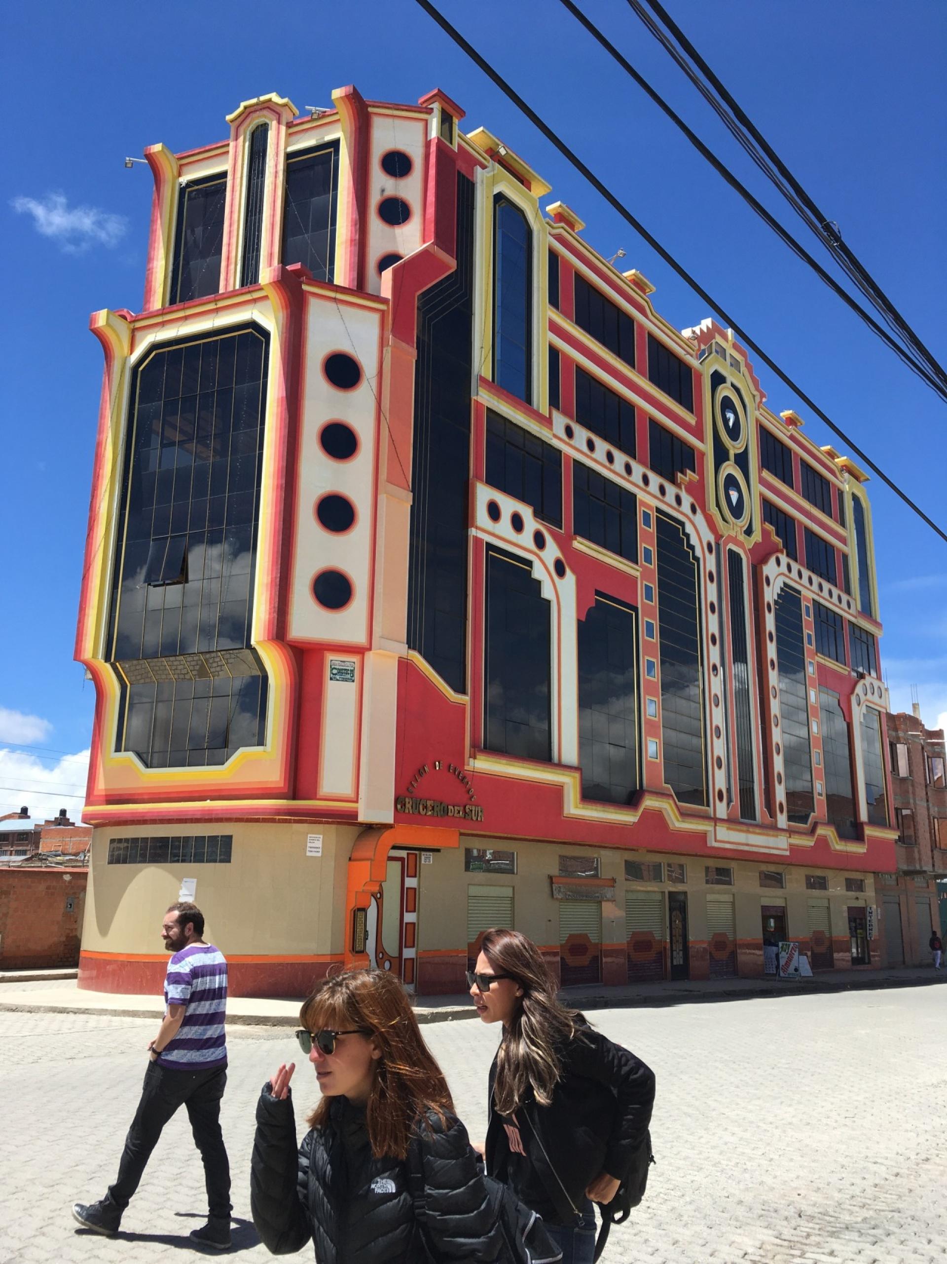 Cholet El Crucero del Sur, site visit with Freddy Mamani Silvestre. | Photo © Lemonot