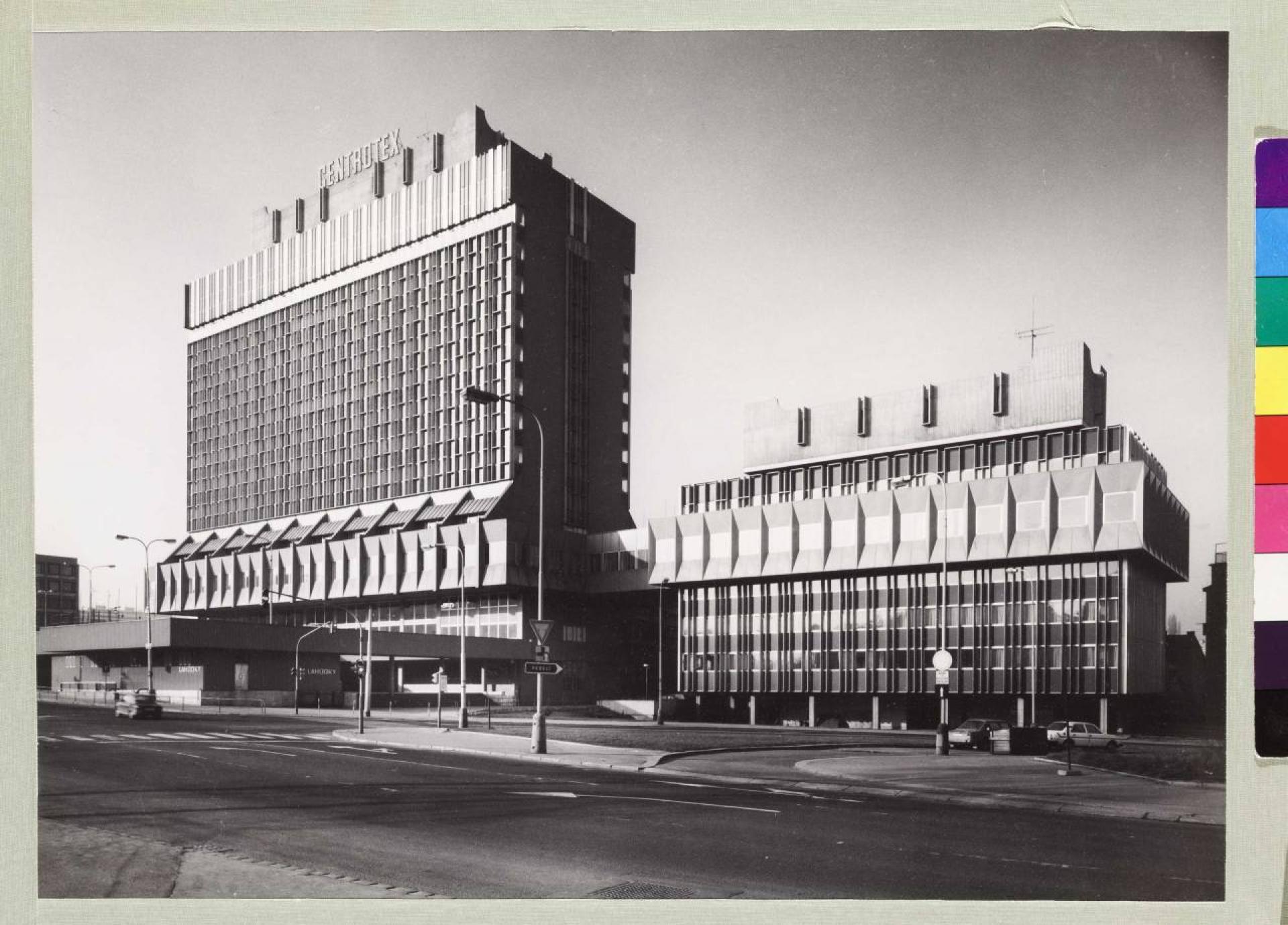 PZO Centrotex Building – Václav Hilský, Otakar Jurenka (1972–1978) | Photo © Kamil Wartha, National Gallery Prague