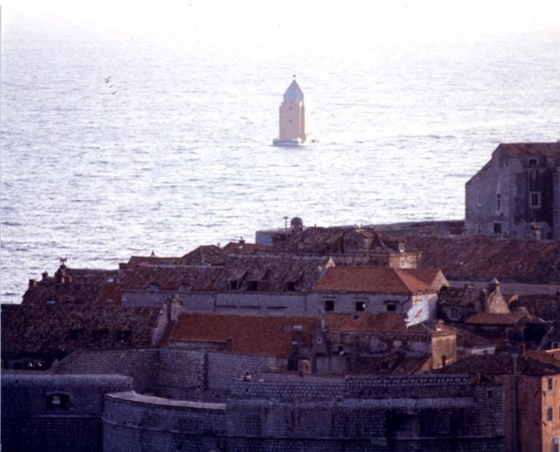 Venice-Dubrovnik, a diary of the international theatre lab 1980 from “Giornale di Bordo”. | Photo © Daniela Sacco