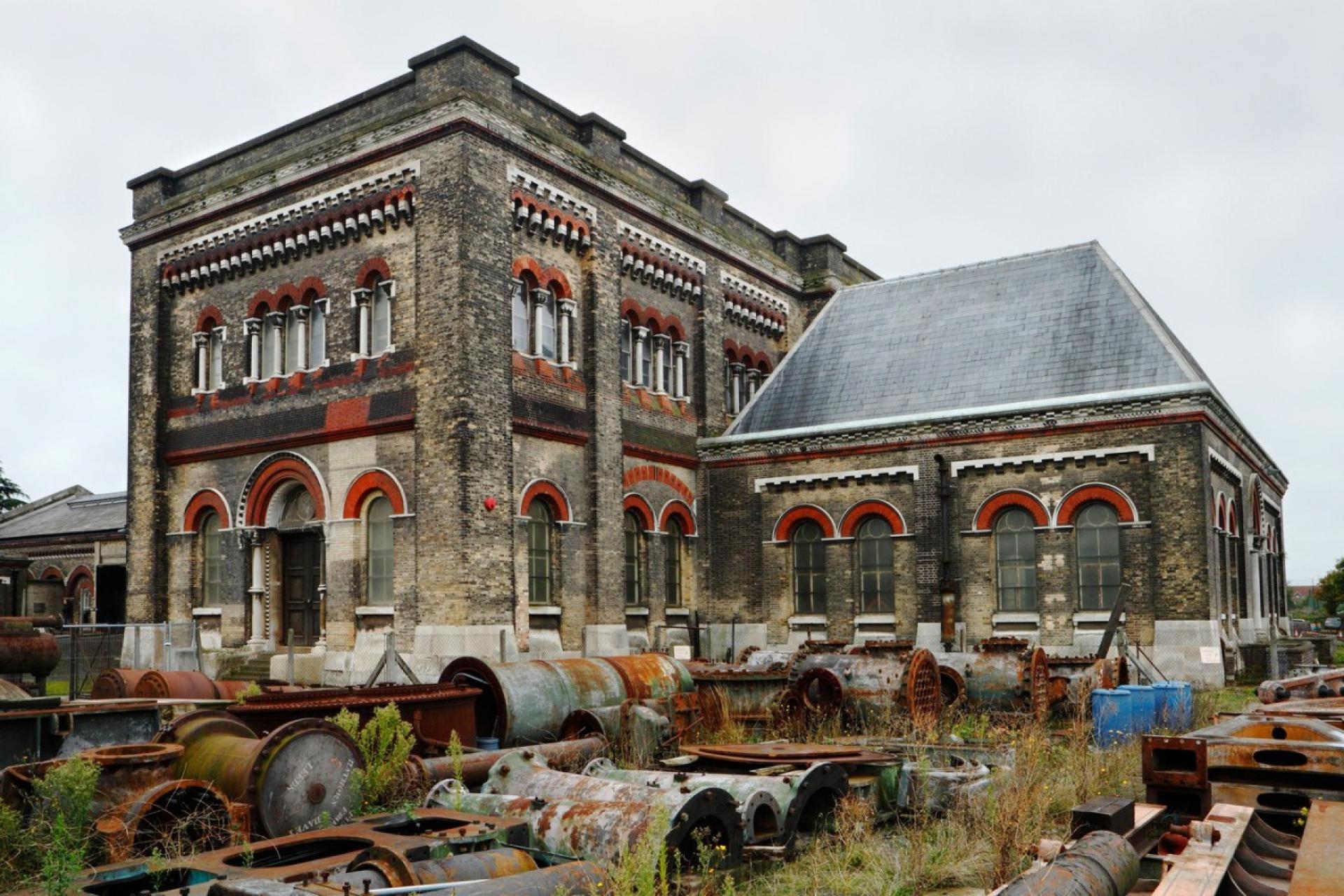 The meticulous designs and bright colors have made the Crossness Pumping Station a real Victorian-style gem. | Photo © Lemonot