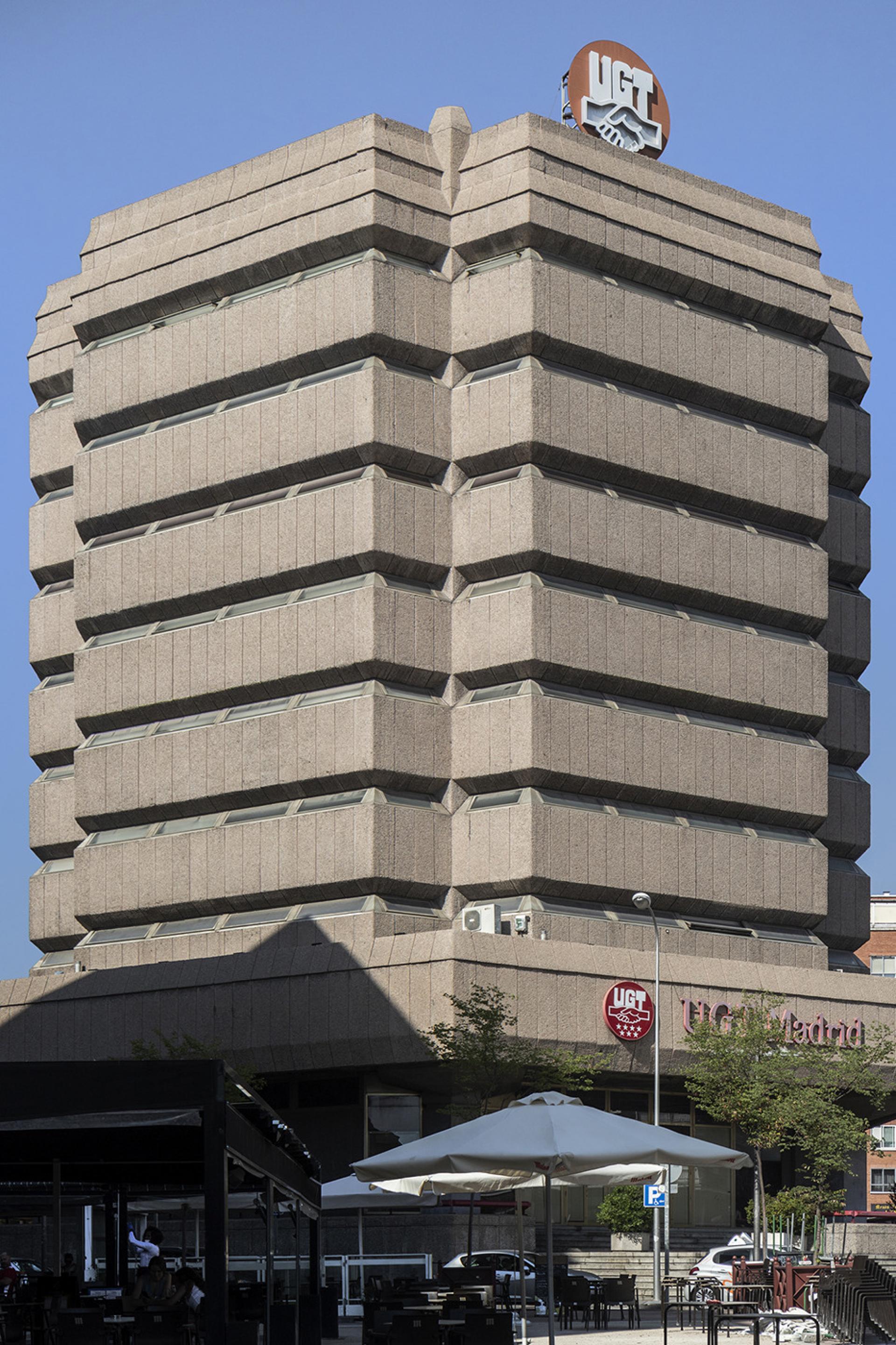 Headquarters of UGT trade union by Antonio Vallejo Acevedo (1977)