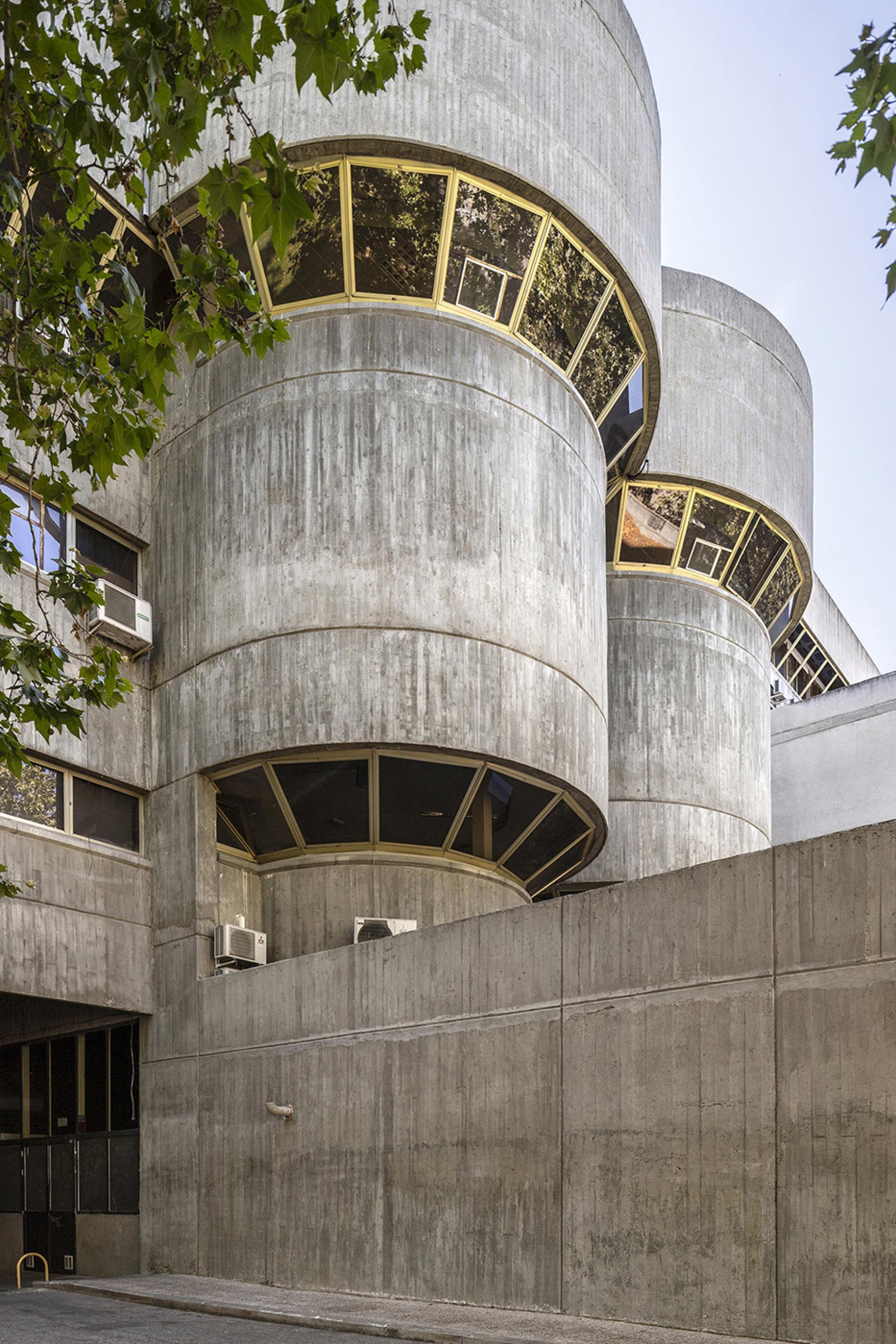 Faculty of Information Sciences by José María Laguna Martínez and Juan Castañón Fariña (1971-1979)