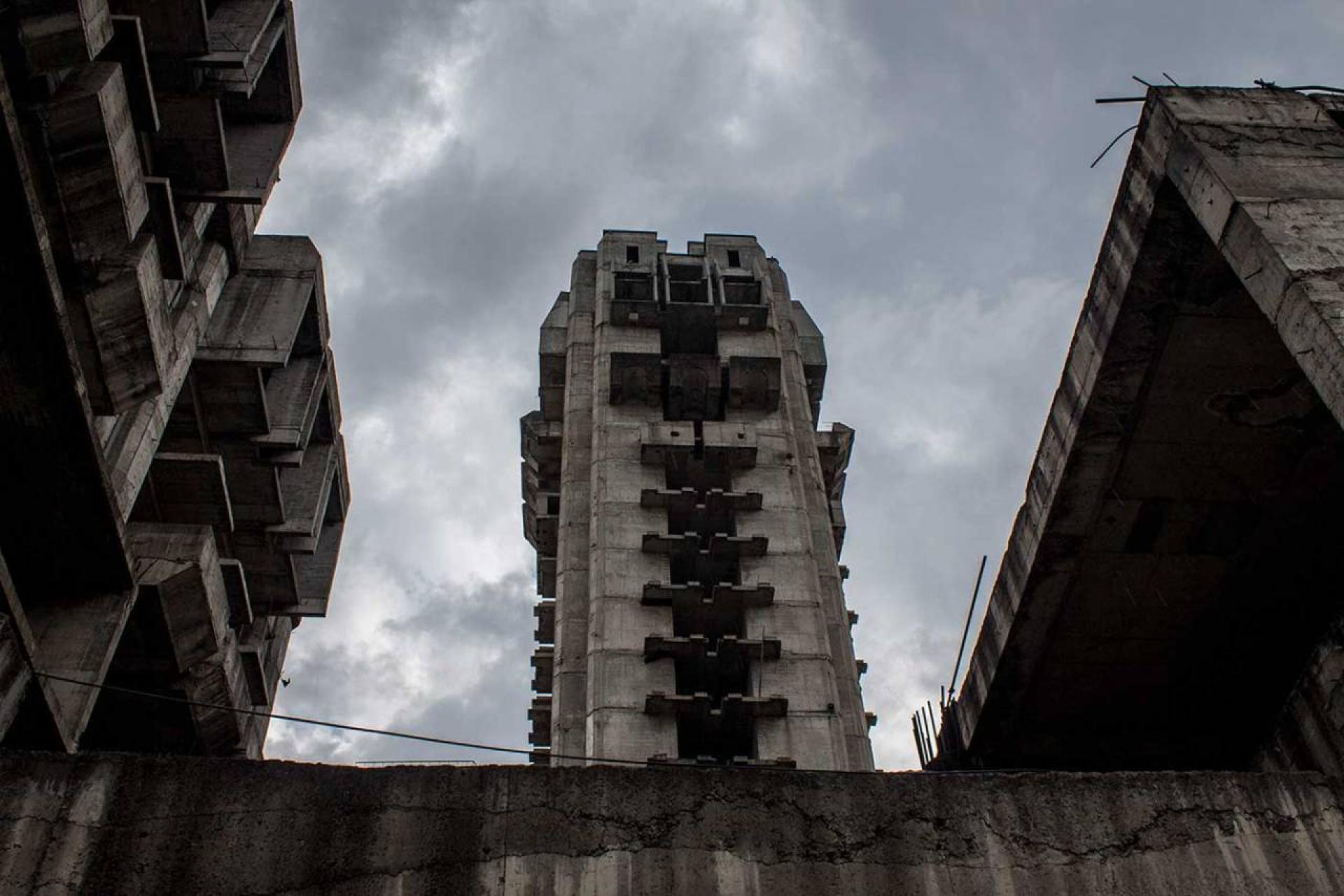 The unfinished tower. | Photo © Darmon Richter
