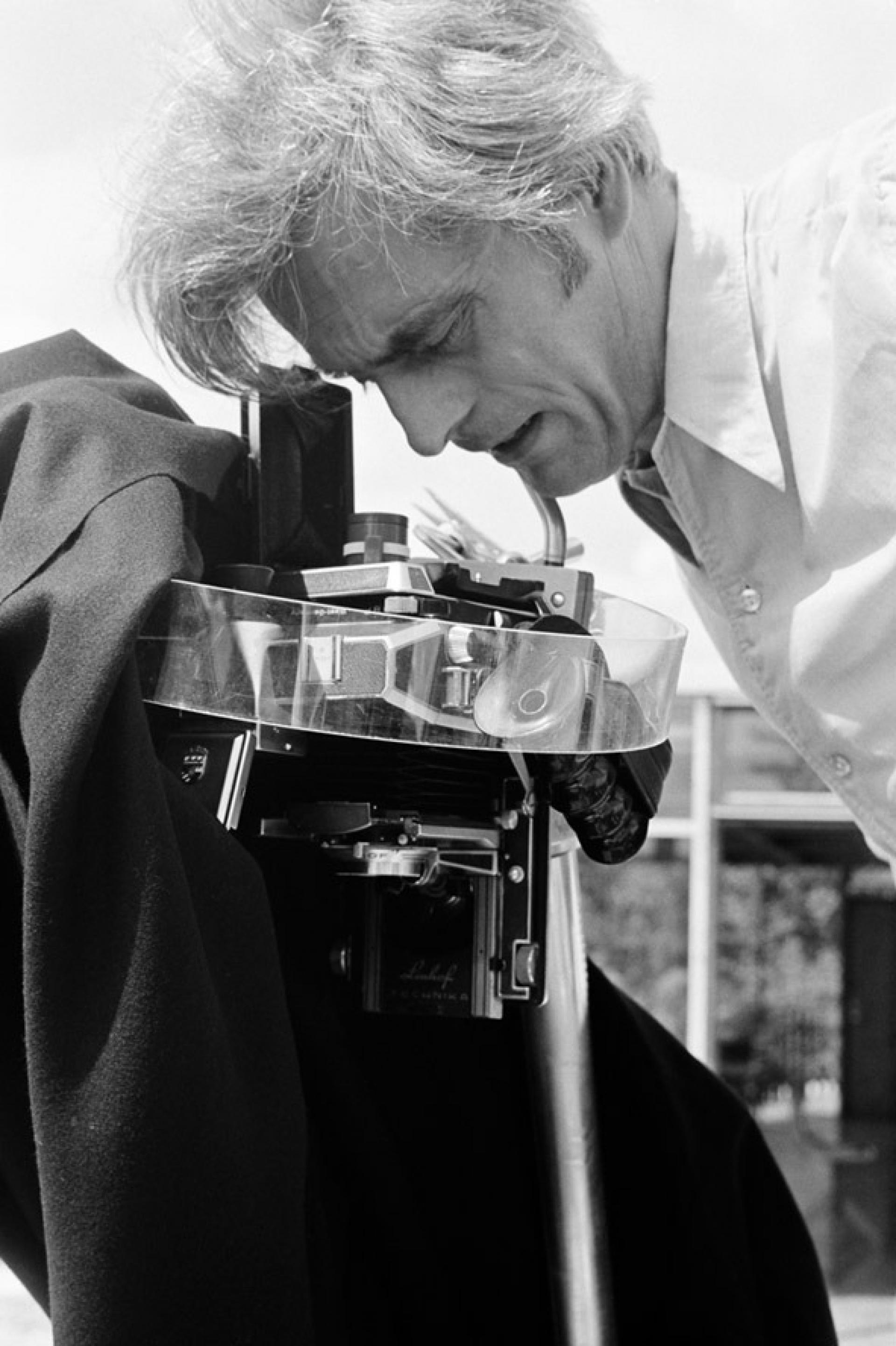 Frei Otto in his studio | © saai Südwestdeutsches Archiv für Architektur und Ingenieurbau, Karlsruher Institut für Technologie, Werkarchiv Frei Otto